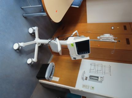 1 Kontrolleinheit für Herzpumpen Fabr.
