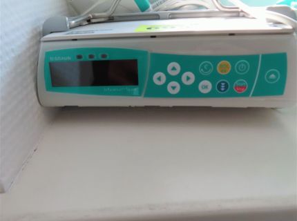 1 Infusionsspritzenpumpe Fabr. Braun Typ