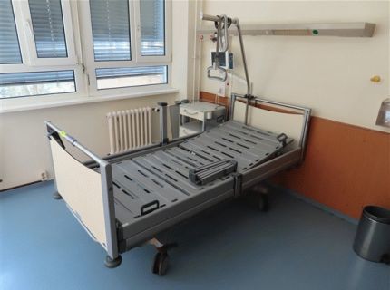 1 Pflegebett Fabr. Stiegelmeyer Typ: