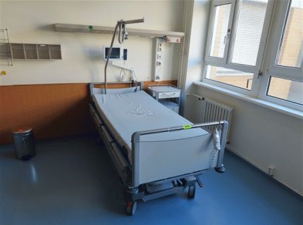 1 Pflegebett Fabr. Stiegelmeyer Typ: