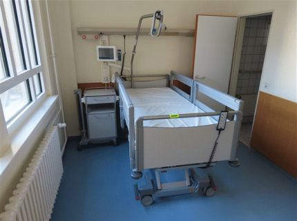 1 Pflegebett Fabr. Stiegelmeyer Typ: