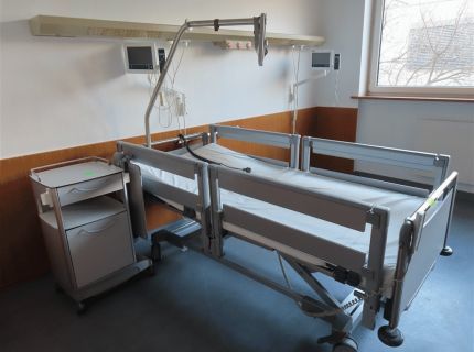 1 Pflegebett Fabr. Stiegelmeyer Typ