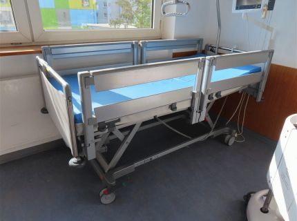 1 Pflegebett Fabr. Stiegelmeyer Typ