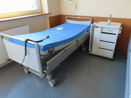 1 Pflegebett Fabr. Stiegelmeyer Typ