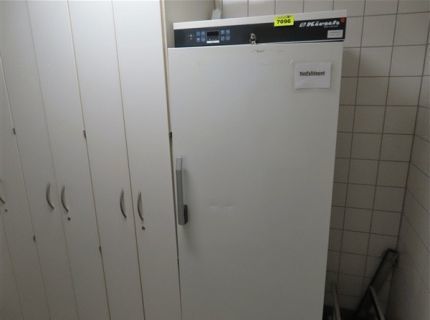1 Medikamenten-Kühlschrank Fabr. Kirsch Typ