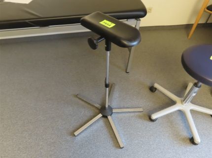 1 Arm- und Beinstütze Kunstleder