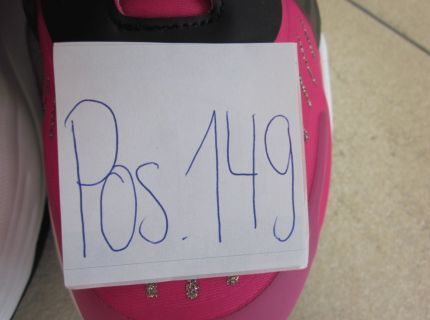 1 Sneaker pink mit bunten