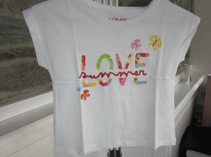 1 T-Shirt weiß mit Aufdruck