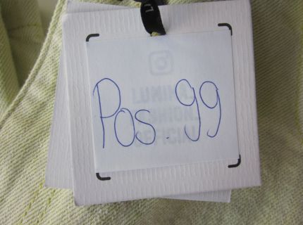 1 Jeanshose gelb weites Bein