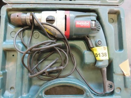 1 Bohrmaschine Fabr.: Metabo Typ: