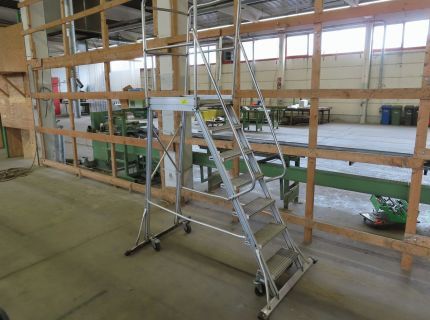 1 Podestleiter Alu rollbar 6