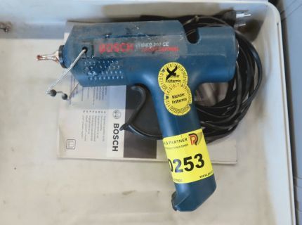 1 Heißklebepistole Fabr.: Bosch Koffer