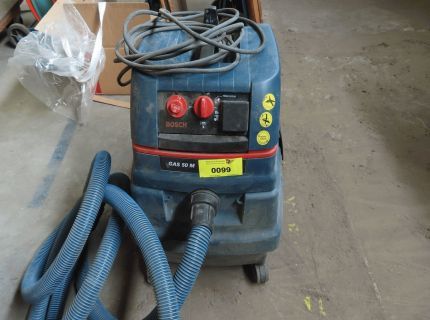 1 Industrie-Staubsauger Fabr.: Bosch Typ: