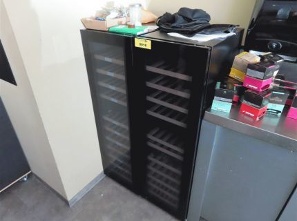 2 Weinkühlschrank Fabr.: GGM Gastro