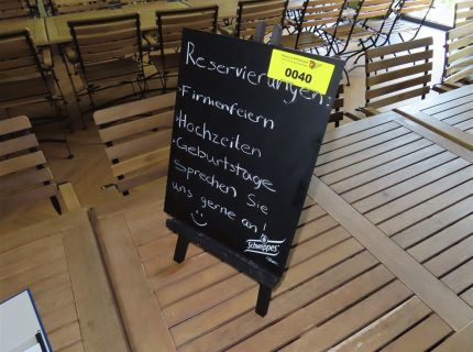 1 Werbetafel schwarz