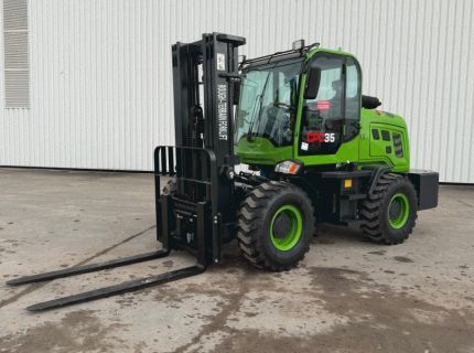 1 Geländestapler 4x4 neu Allrad
