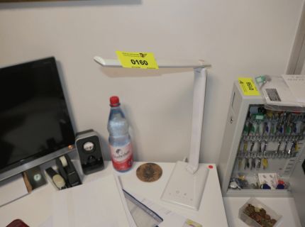 1 Schreibtischleuchte