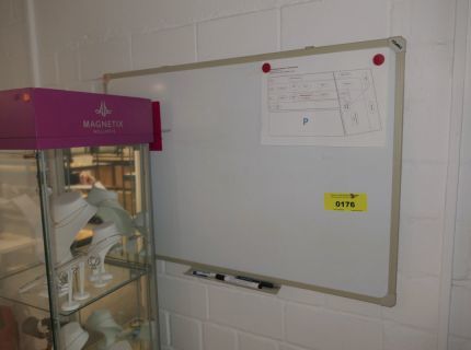 1 kleine Magnettafel