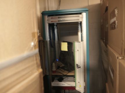 1 Serverschrank nicht mehr in
