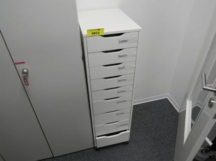 1 Schubladenregal