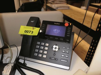1 Tischtelefon Fabrikat Yealink