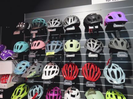 1 Posten Fahrradhelme Fabr.: Alpina