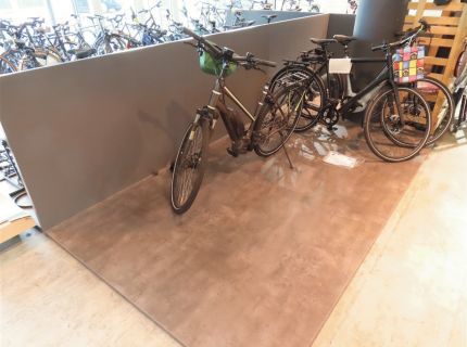 1 Posten Ausstellungsflächen Betonoptik mit