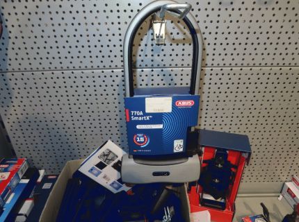 1 Posten Fahrradzubehör bestehend aus