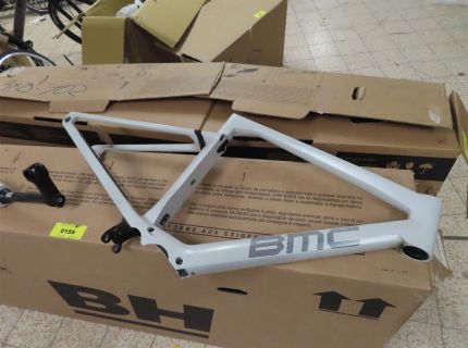 6 Fahrradrahmen mit Gabel Fabr.: