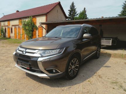 1 PKW Fabr. Mitsubishi Typ