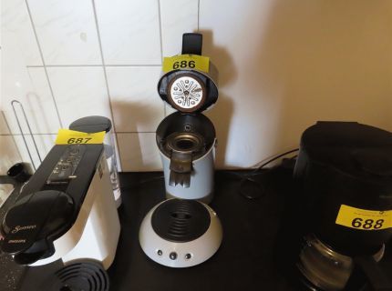 1 Pad-Kaffeemaschine Fabr.: Philips Senseo