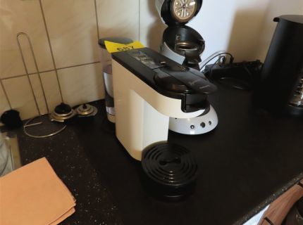 1 Kapsel-Kaffeemaschine Fabr.: Philips Senseo