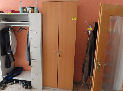 1 Wandschrank ca. 1 m