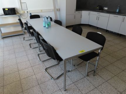 2 Beistelltische ca. 180 m