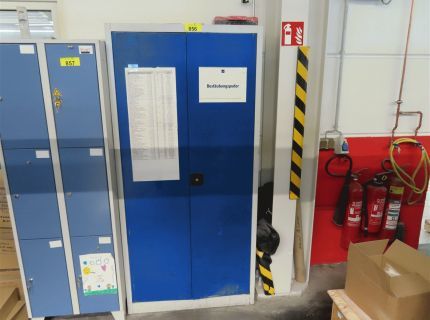 1 Metallschrank ca. 1 m