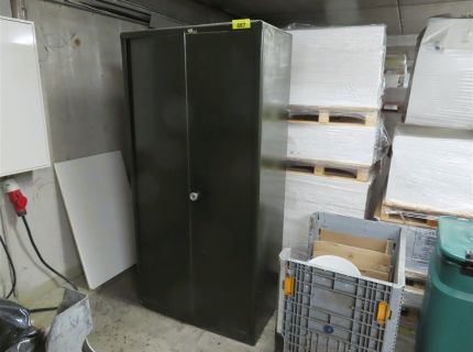 1 Metallschrank ca. 1 m