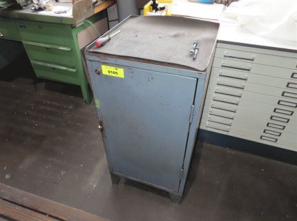 1 Metallschrank ca. 50 x