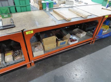 1 Arbeitstisch Metallausführung Maß je