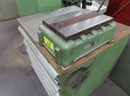 1 Magnetplatte Fabr.: Binder Typ: