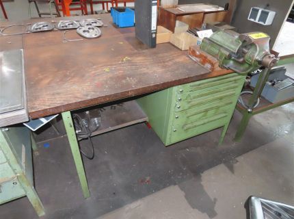 1 Werkbank ca. 170 x