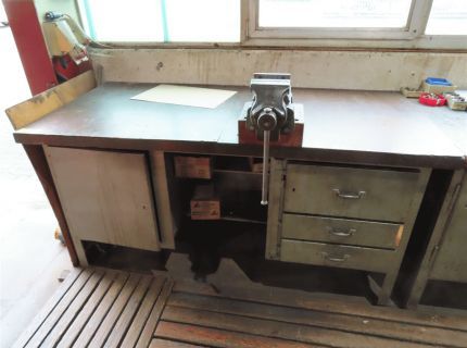 1 Werkbank ca. 180 x