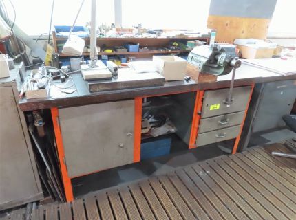 1 Werkbank ca. 180 x