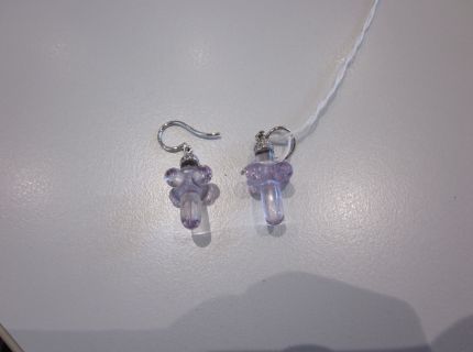 1 Paar Ohrgehänge mit Amethysten