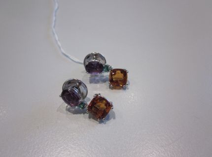 1 Paar Ohrstecker mit Farbsteinen
