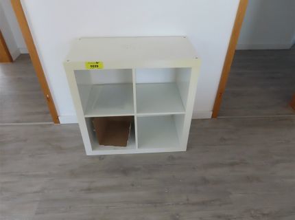 1 Würfelregal 4 Felder