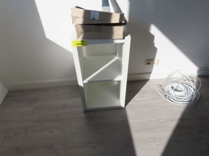 1 Würfelregal 2 Felder