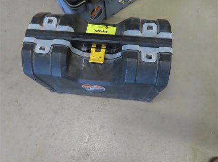 1 Werkzeugkoffer mit diversem Handwerkzeug