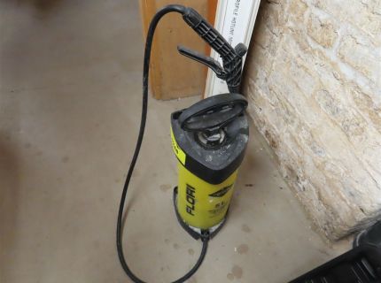 1 Drucksprühgerät Fabr.: Mesto Typ: